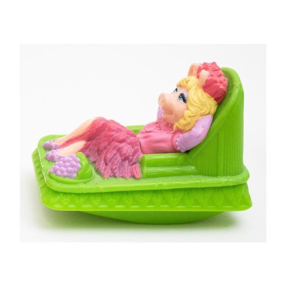 Vintage 1995 Miss Piggy Muppets Toy - McDonalds - Picture 2 of 3